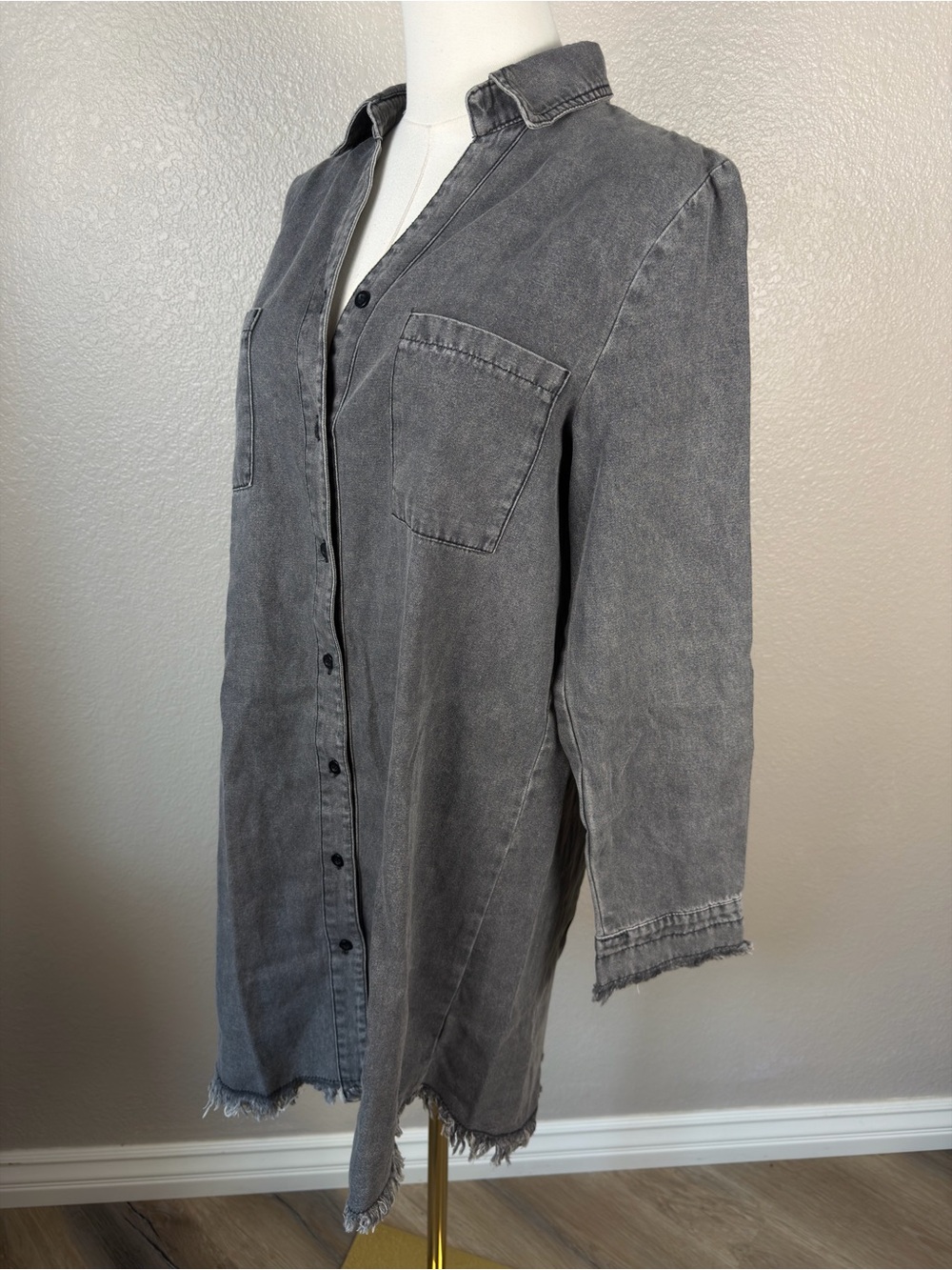 NWT Casual Gray Button-Front Mini Denim Shirt Dress, Medium - Picture 5 of 8